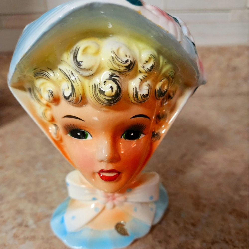Vintage 1950's Enesco blonde head vase